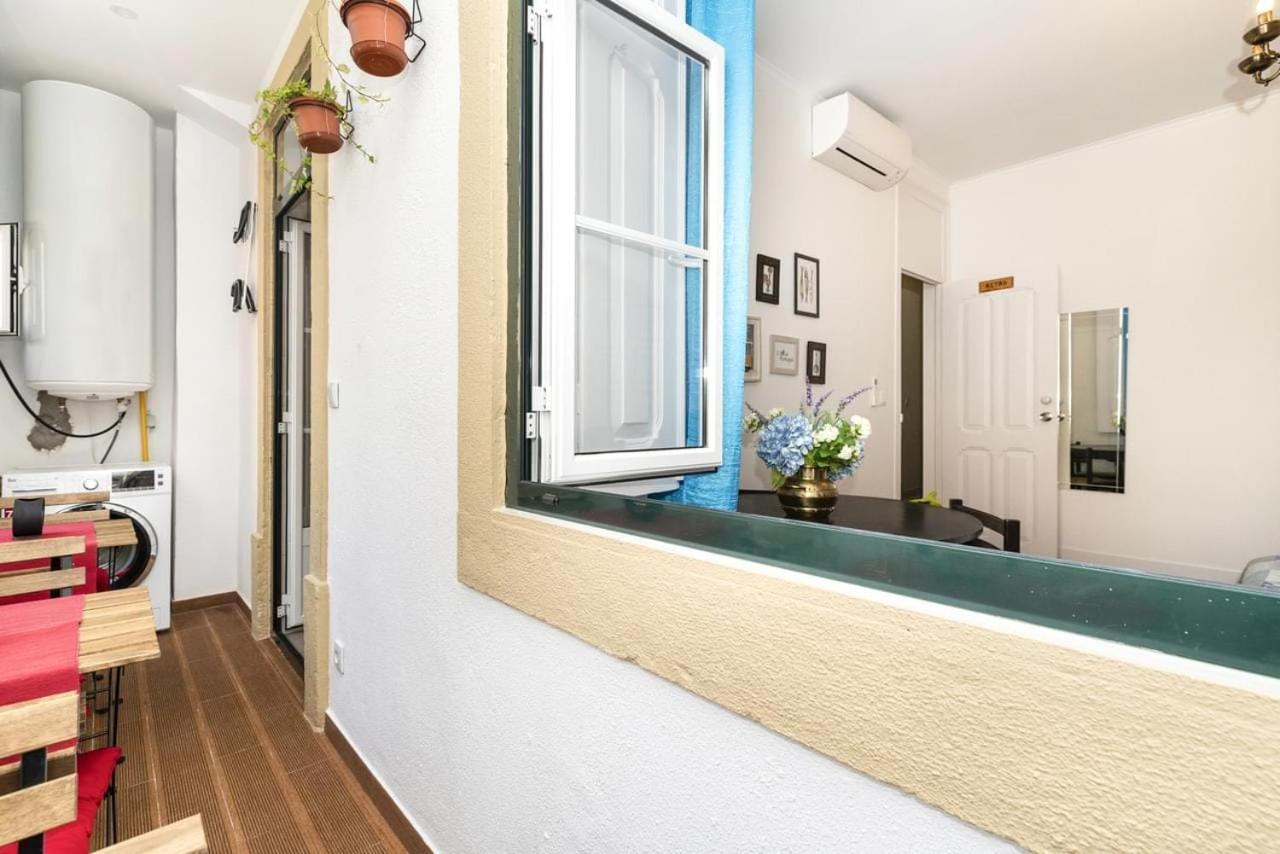 Exotic M2 R2 - Comfortable Classy Double Room With Shared Bath Лиссабон Экстерьер фото