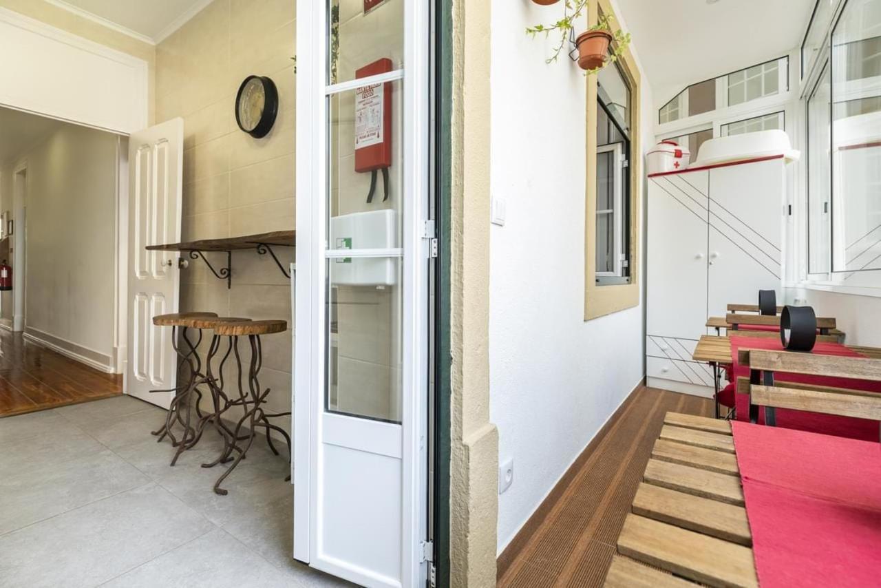 Exotic M2 R2 - Comfortable Classy Double Room With Shared Bath Лиссабон Экстерьер фото